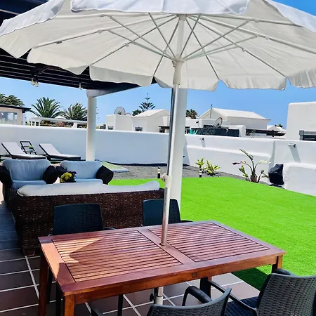 El Faro Playa Blanca (Lanzarote)