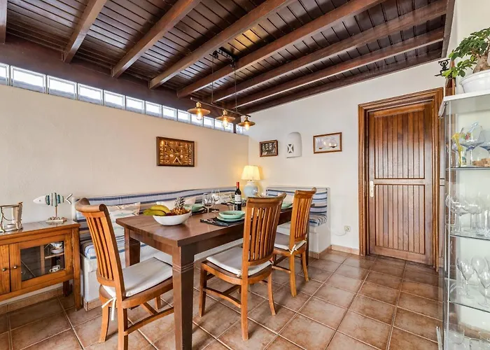 El Faro Holiday home *