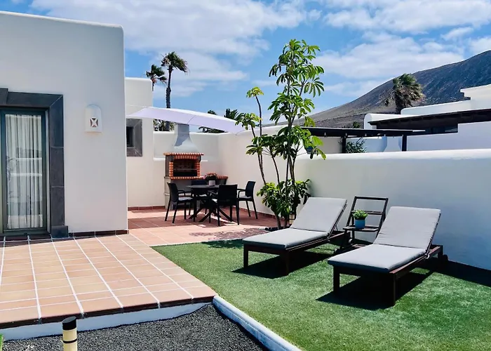 El Faro Holiday home *